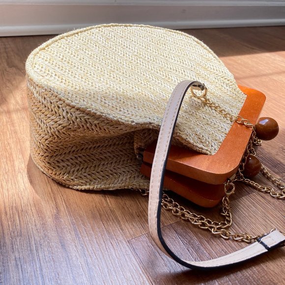 Purse; Tan, woven, Shoulder bag - Picture 8 of 9